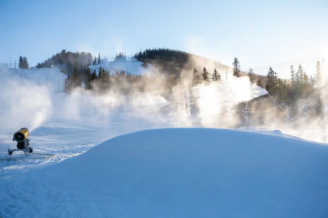 Snow cannons on Kläppenberget